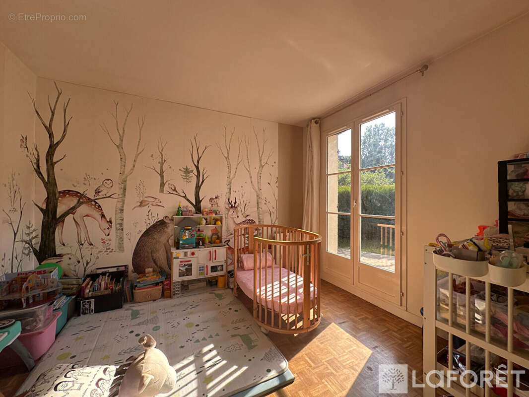 Maison à GIF-SUR-YVETTE