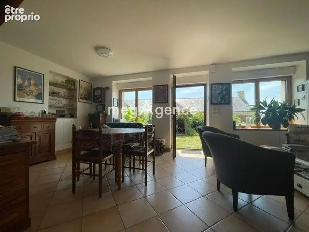 Maison de "Pays" bord de mer avec Hangar de Stockage - photo 8