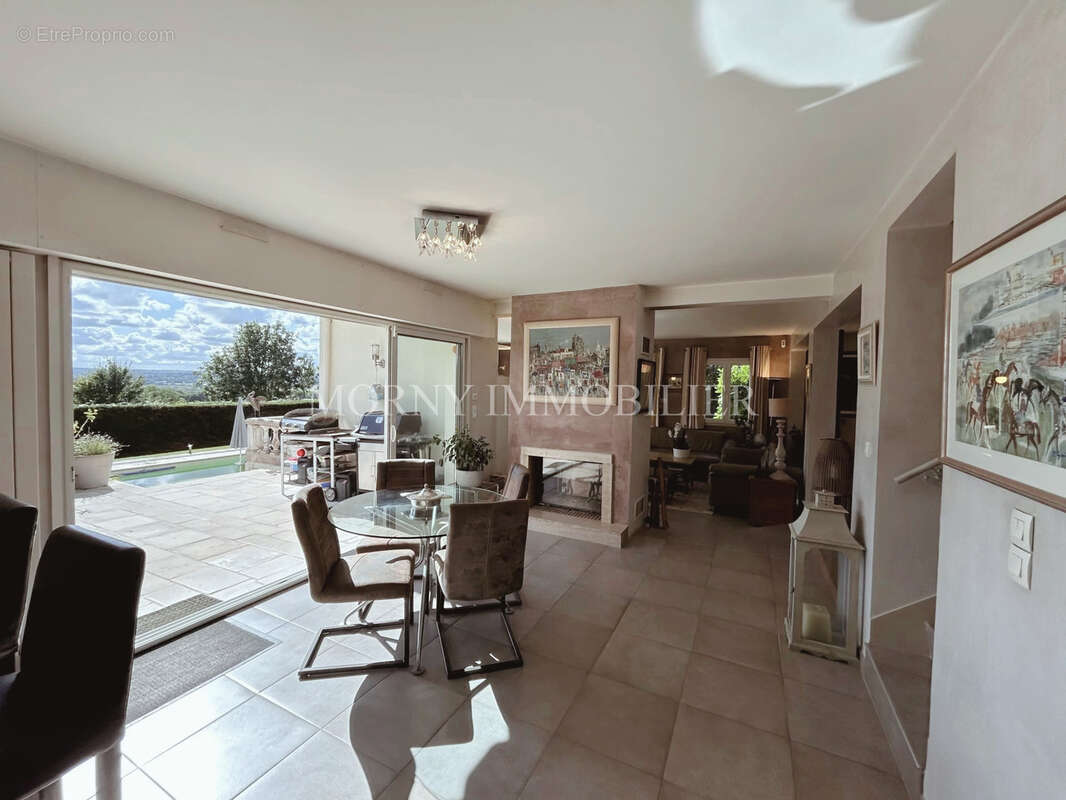 A vendre, maison avec piscine. - photo 7