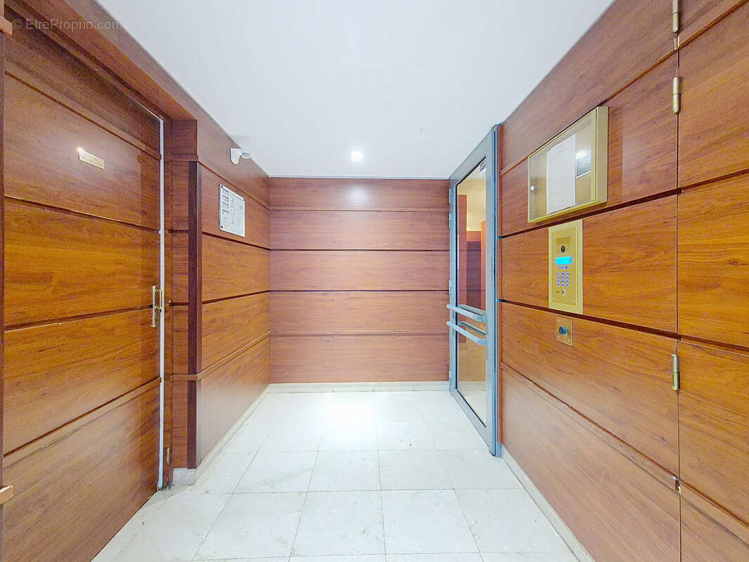 Appartement à PARIS-20E