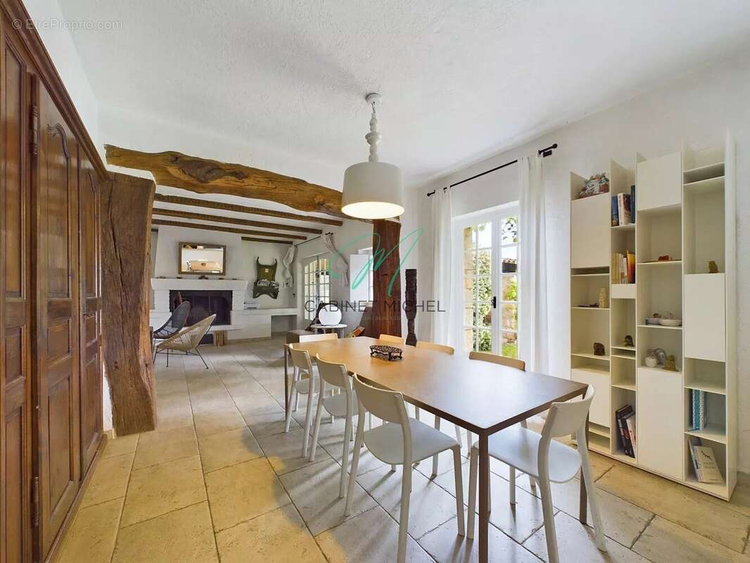 Maison à LE ROURET