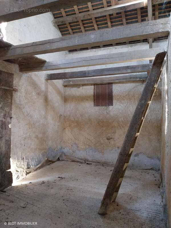 Maison à MONTAUTOUR