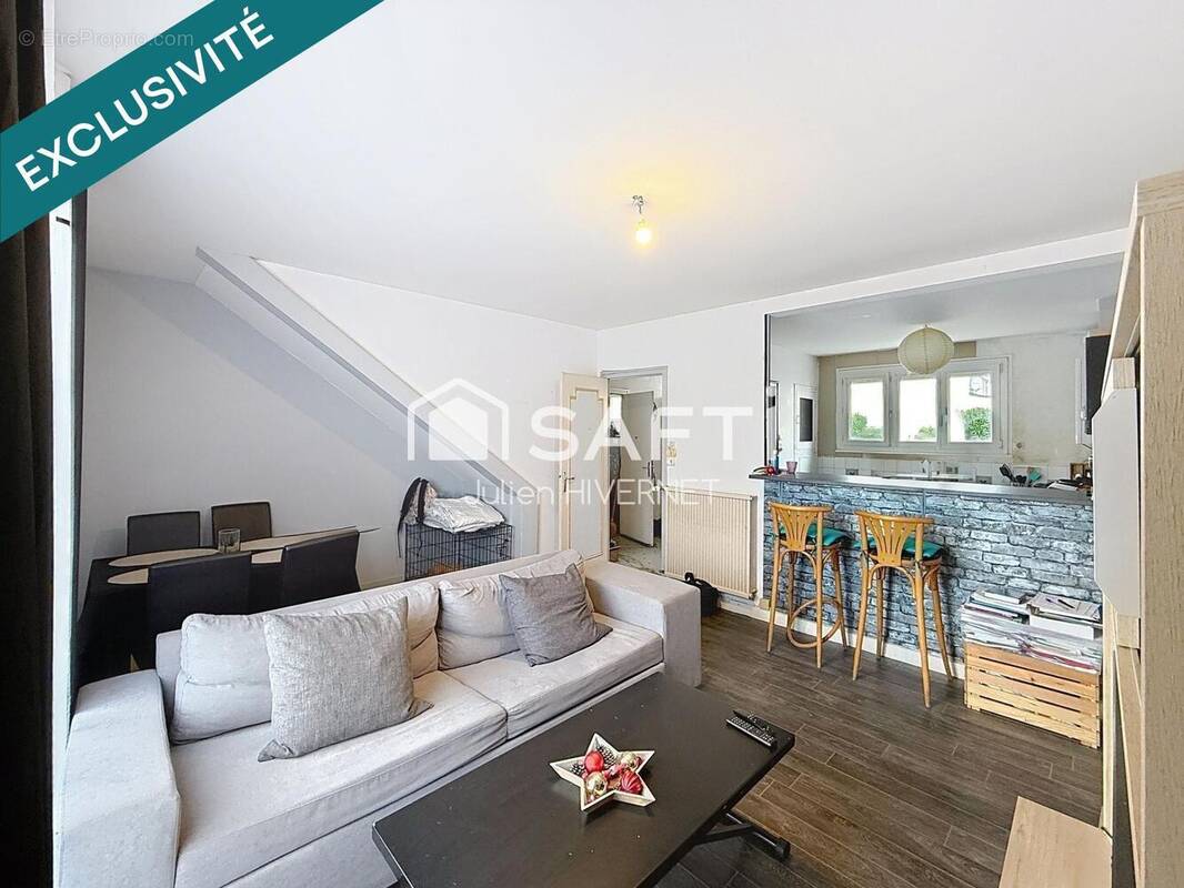 Photo 1 - Maison à SAINT-MARTIN-DES-CHAMPS