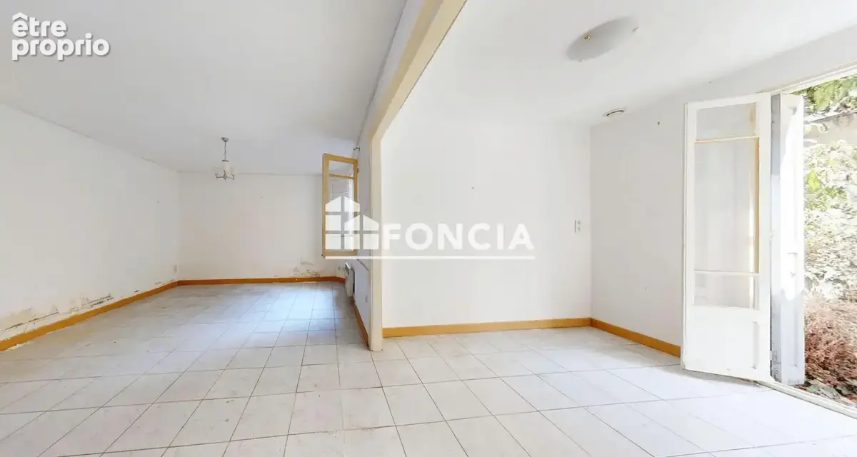 Exclusivite maison t4  a renover+ garage + cour - photo 3