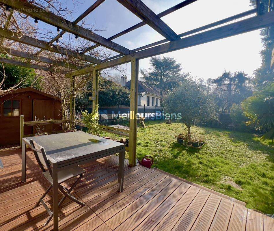 Maison à L&#039;ETANG-LA-VILLE