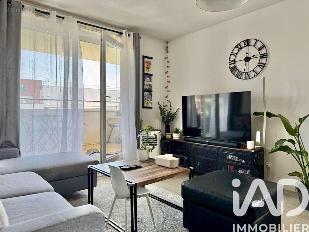 Photo 3 - Appartement à CORBEIL-ESSONNES