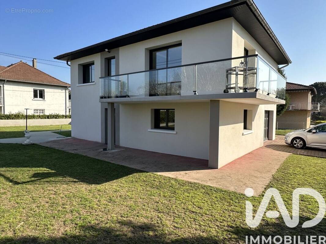 Photo 1 - Maison à COMMUNAY