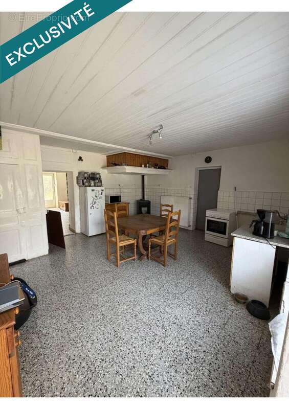 Maison 133 m² à Roche-Les-Clerval  - photo 2