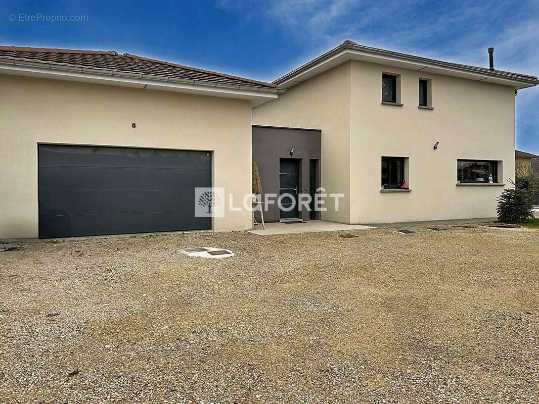 Maison à SAINT-JUST