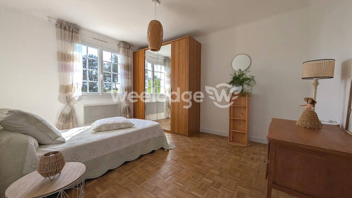 Chambre 1 - Maison à LE CELLIER