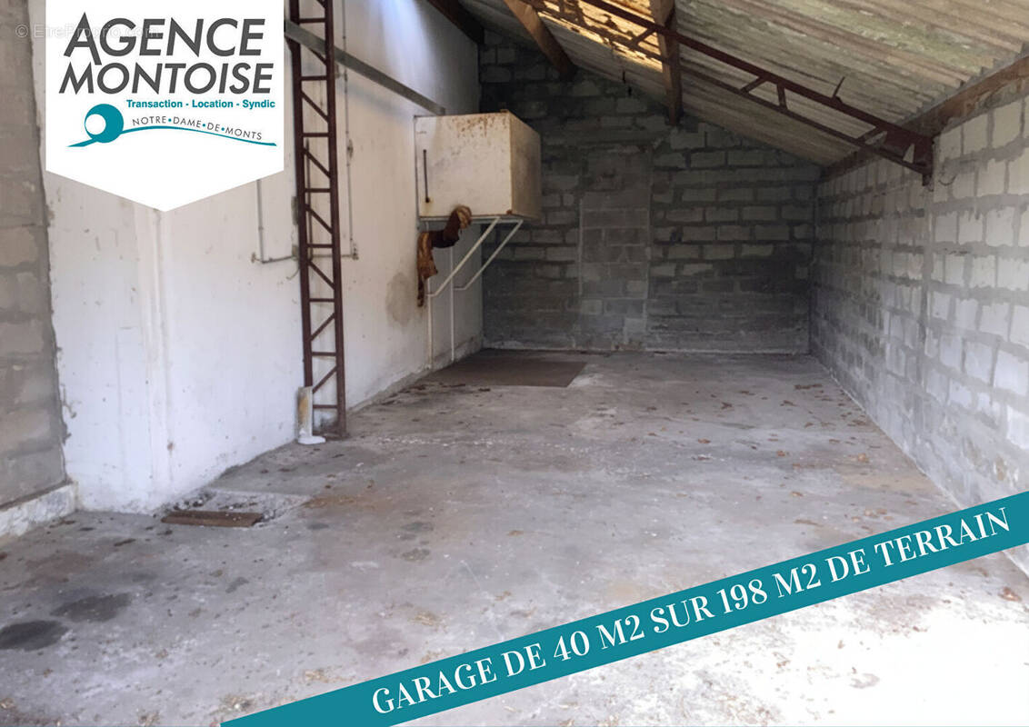 Parking à NOTRE-DAME-DE-MONTS