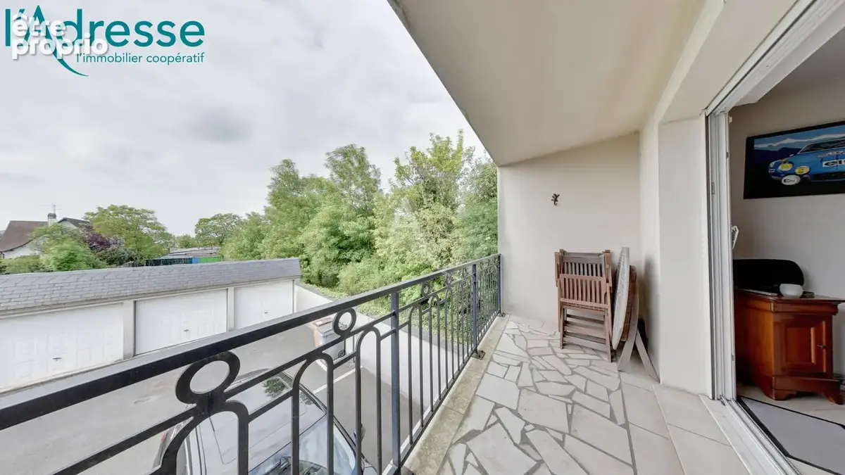 Rare 3 pieces avec double box et 2 parking 56 m² - photo 2
