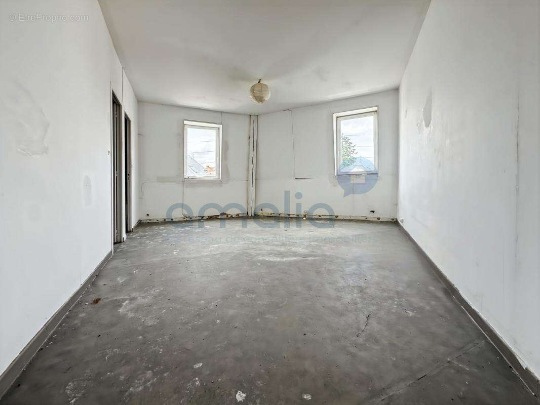 RENTABILITÉ EXCEPTIONNELLE - 5 Lots dans un Immeuble de Rapport - Cambrai - photo 9