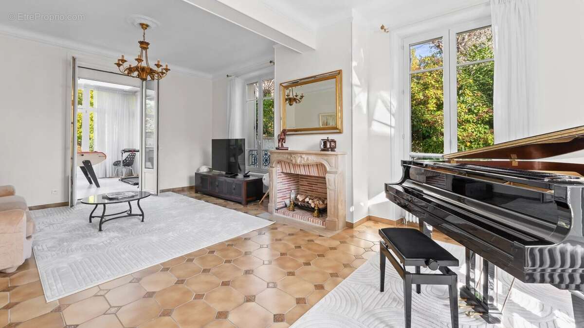 Maison à VAUCRESSON