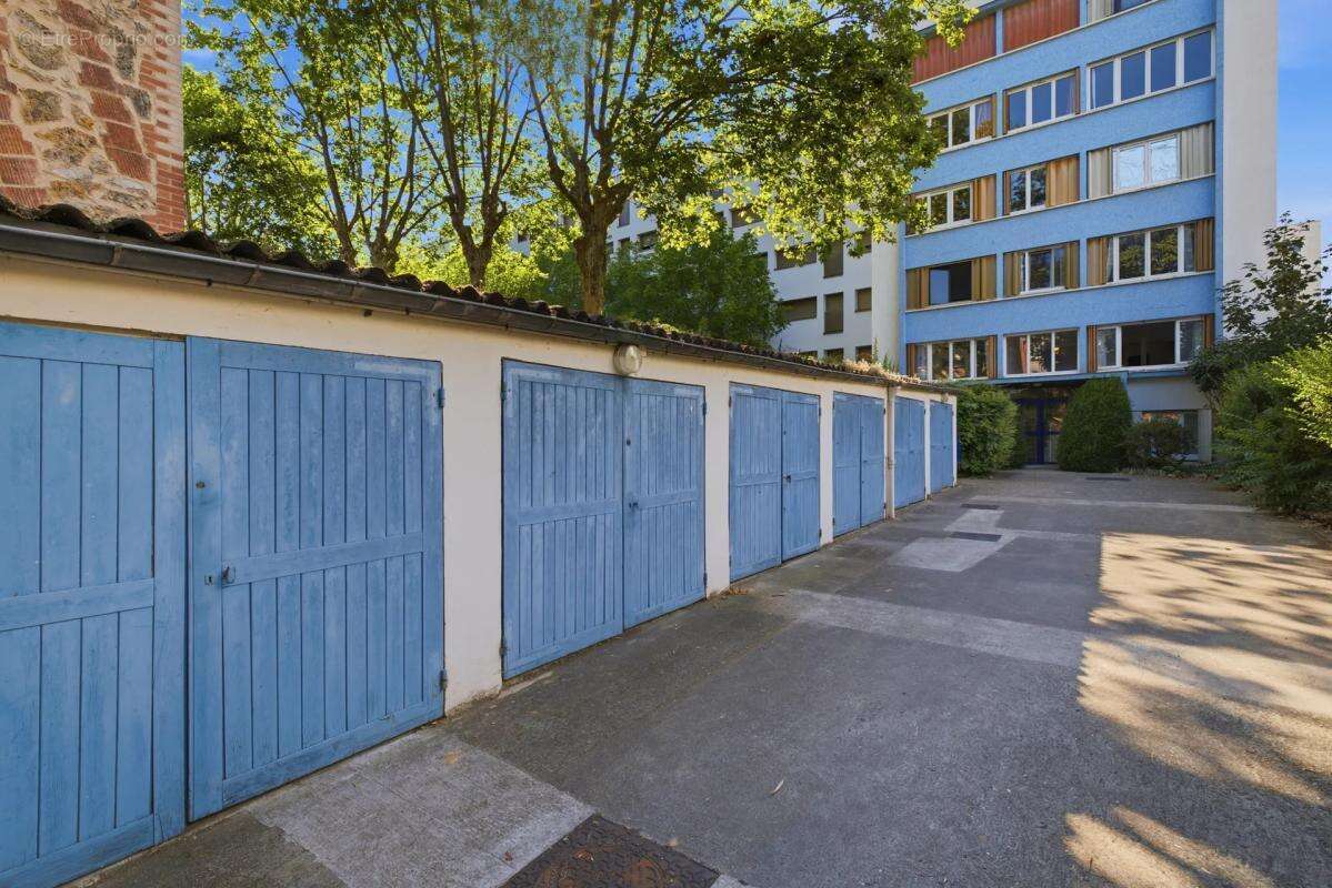 Appartement à SURESNES