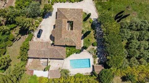 Maison à MAUSSANE-LES-ALPILLES