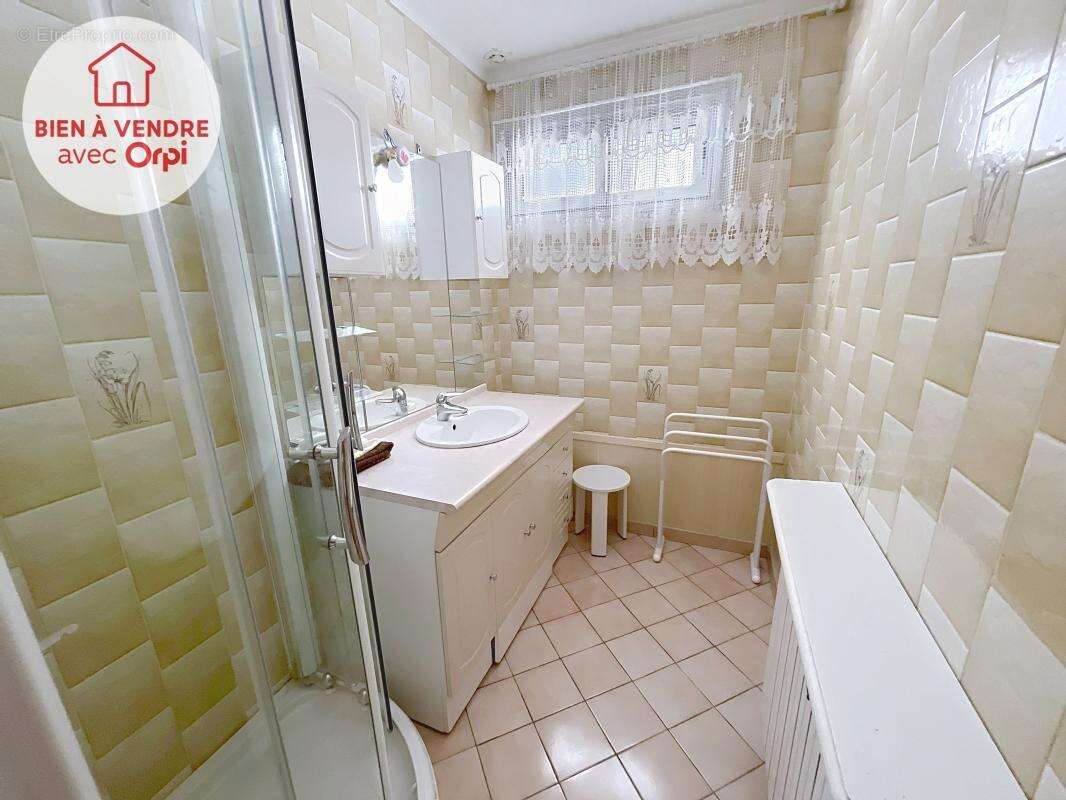 Maison à MEZY-SUR-SEINE