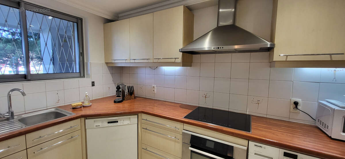 Appartement à VILLENEUVE-LOUBET