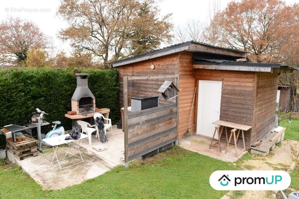 Maison à SAINT-MARTIAL-D&#039;ARTENSET