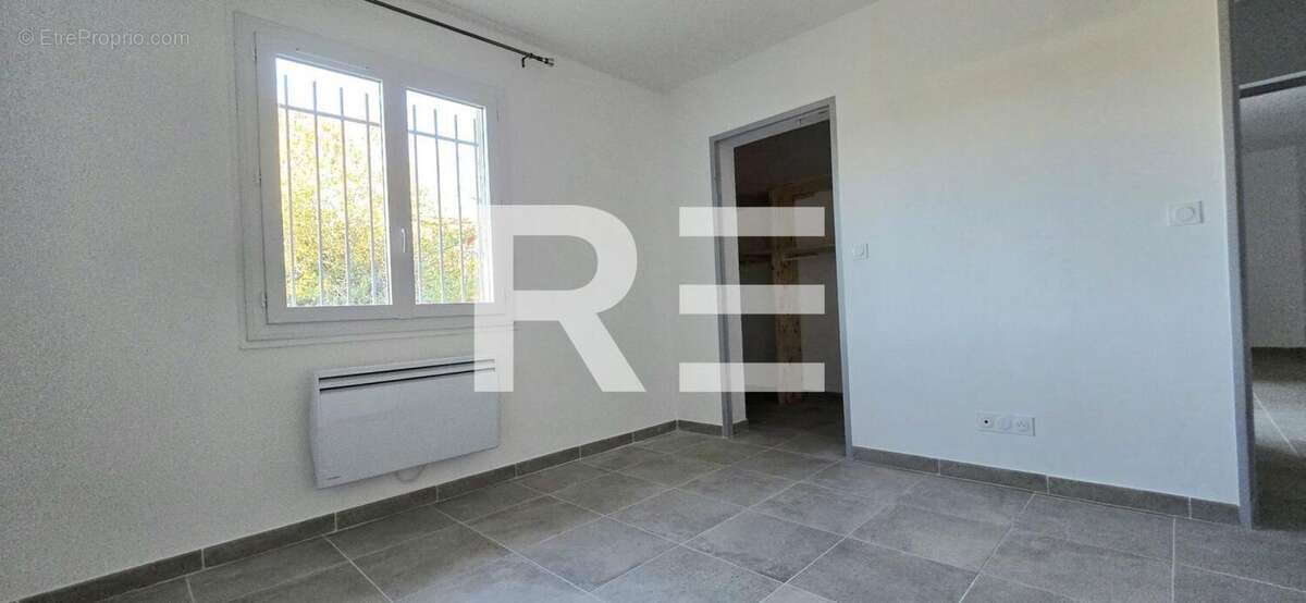 Maison à VEZENOBRES