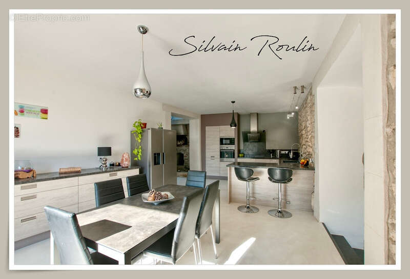 Maison à MALATAVERNE