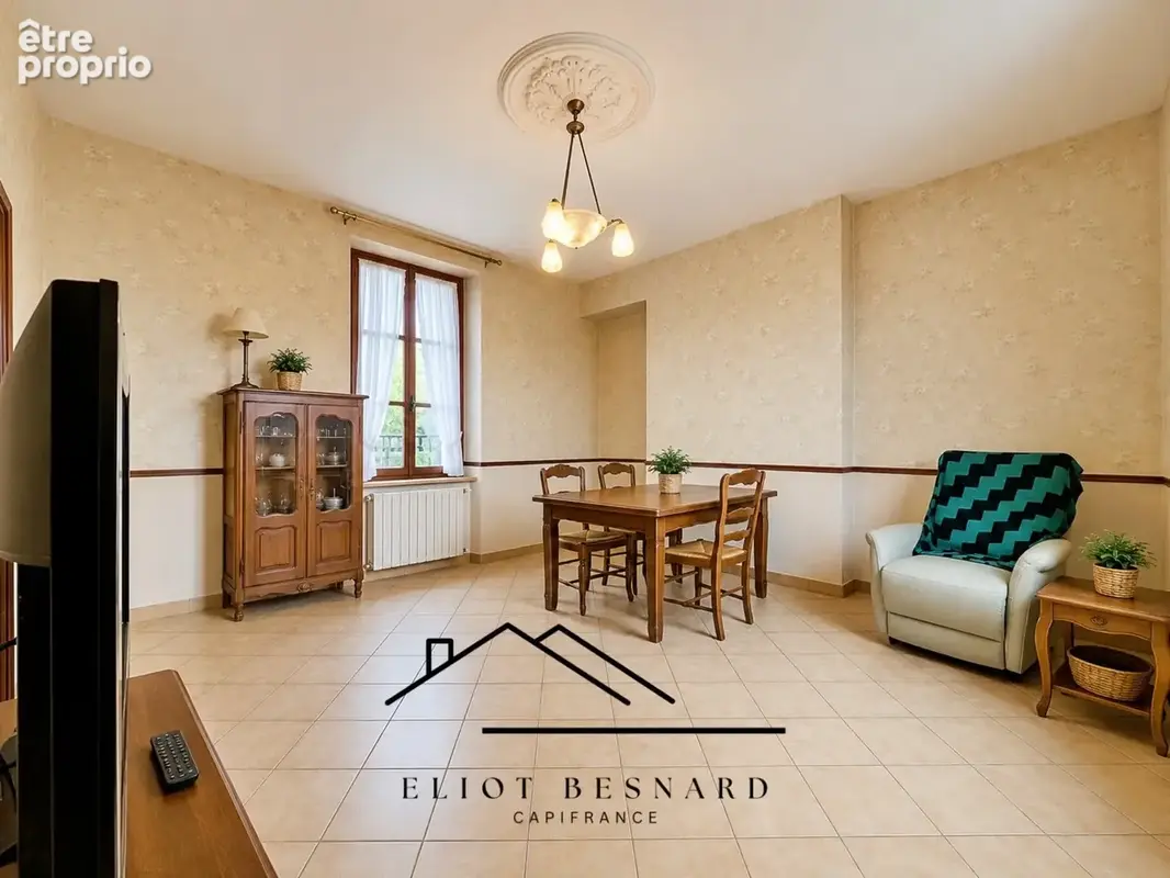 Maison de maître à rénover, 4 hectares, 1 dépendance, bordure de rivière - photo 6