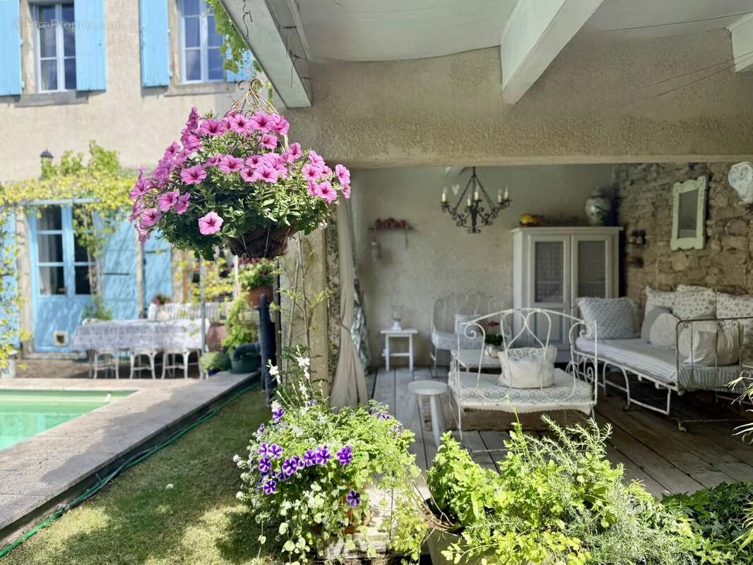 Maison à PEPIEUX