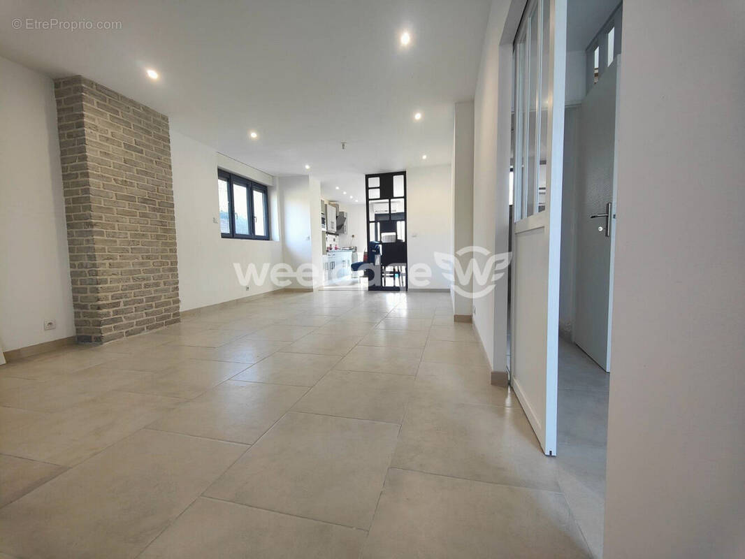 Maison à DOUCHY-LES-MINES