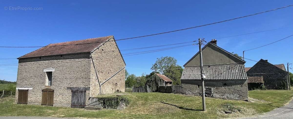 Maison 56 m² à Mouhet  - photo 3
