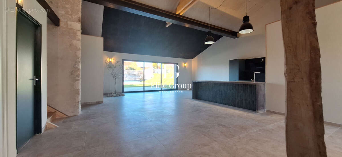 Maison à BARBEZIEUX-SAINT-HILAIRE