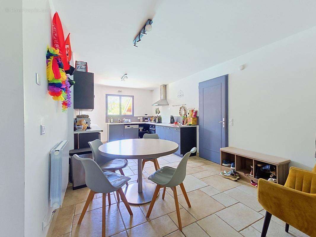 Maison 210 m² à Arenthon  - photo 5