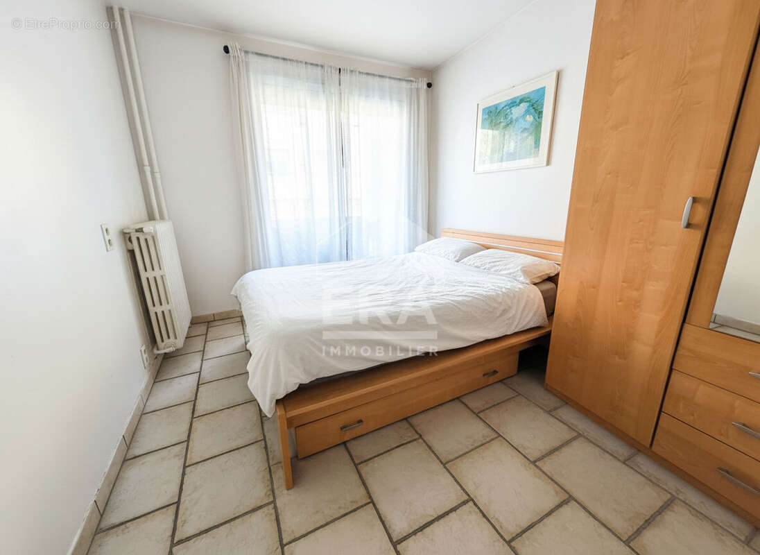 Appartement à MARSEILLE-5E