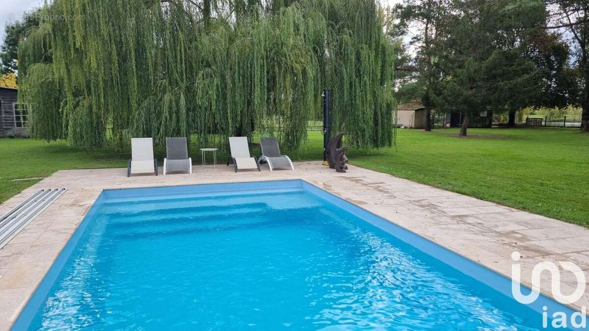Maison 109 m² à Saint-Pey-De-Castets  - photo 3
