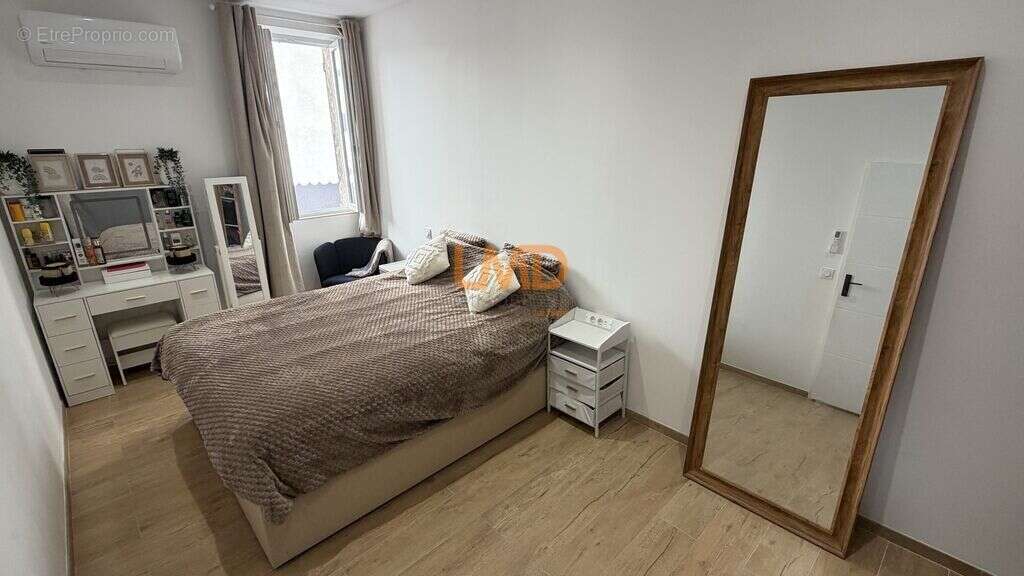 Appartement à LE MUY