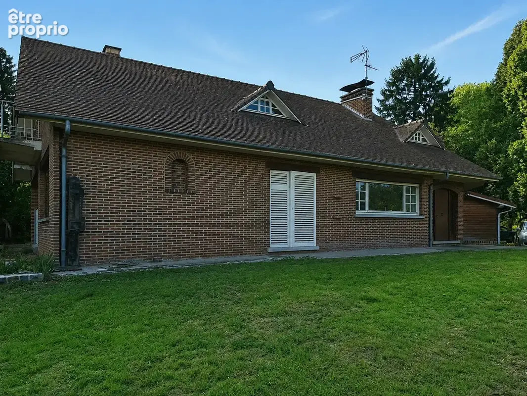 QUIÉVRECHAIN   EN EXCLUSIVITÉ   Grande propriété de ± 270 m2 sur près de 2.500 m2 de terrain - photo 4