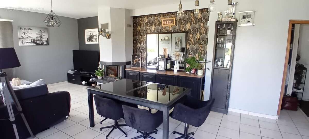 Maison à PLOUNEVEZ-LOCHRIST