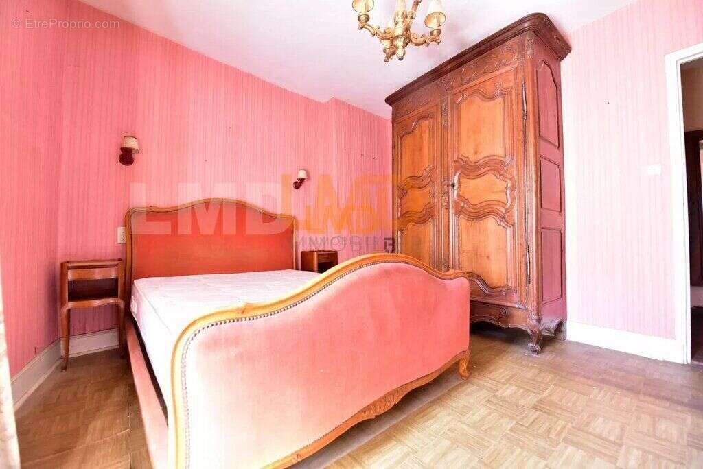 Maison à REQUISTA