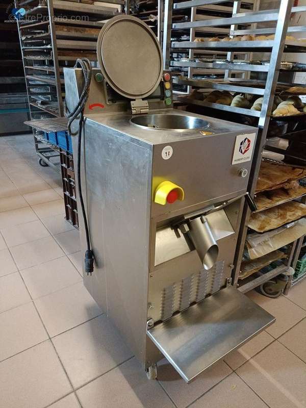 Commerce à MANCIOUX