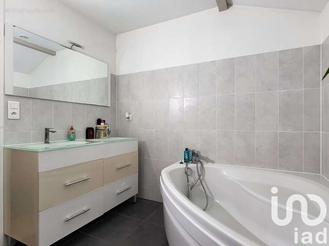 Photo 8 - Maison à BOUGUENAIS