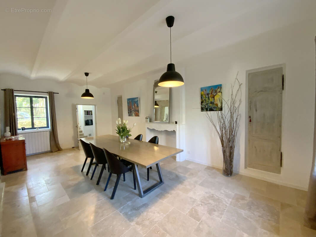 Propriété d'exception à 350 m du centre d' Uzès à pieds. - photo 18