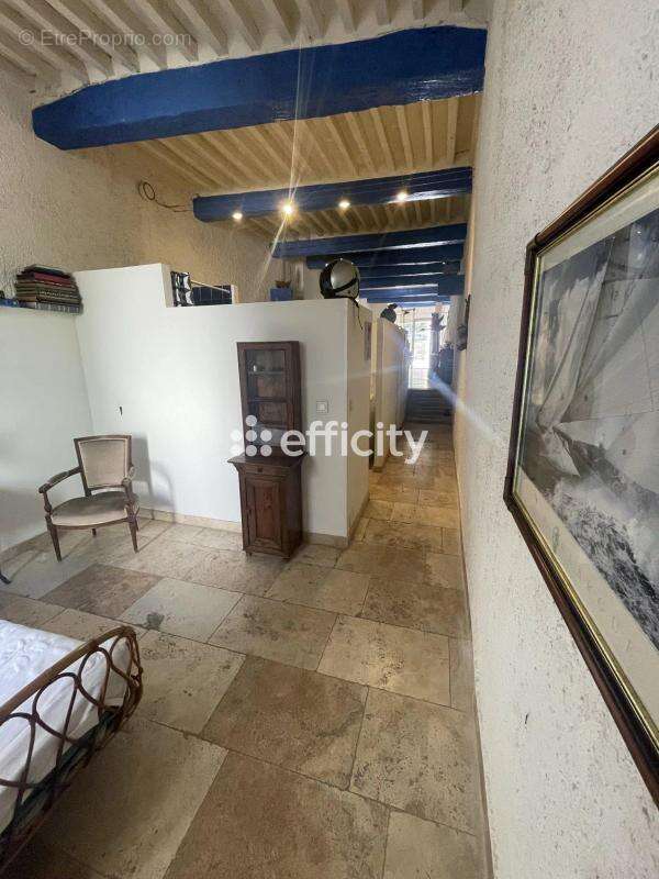 Appartement à ROGNES