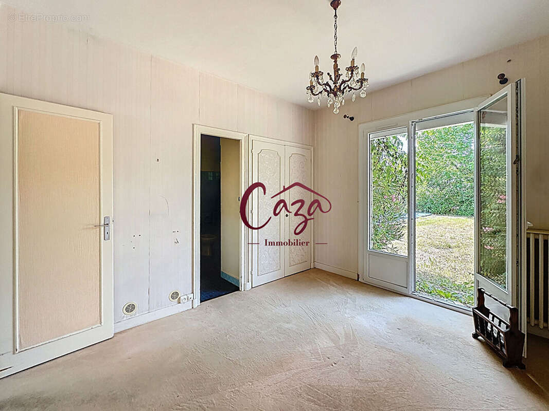 Maison à CAMBLANES-ET-MEYNAC