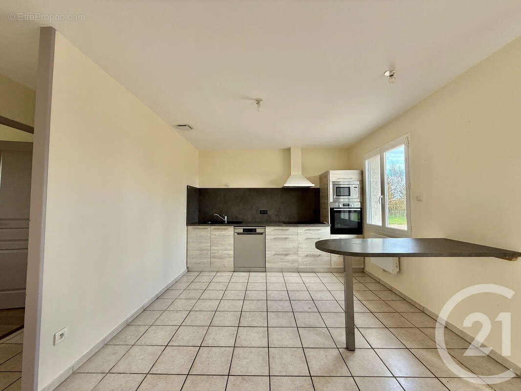 Maison à JALIGNY-SUR-BESBRE