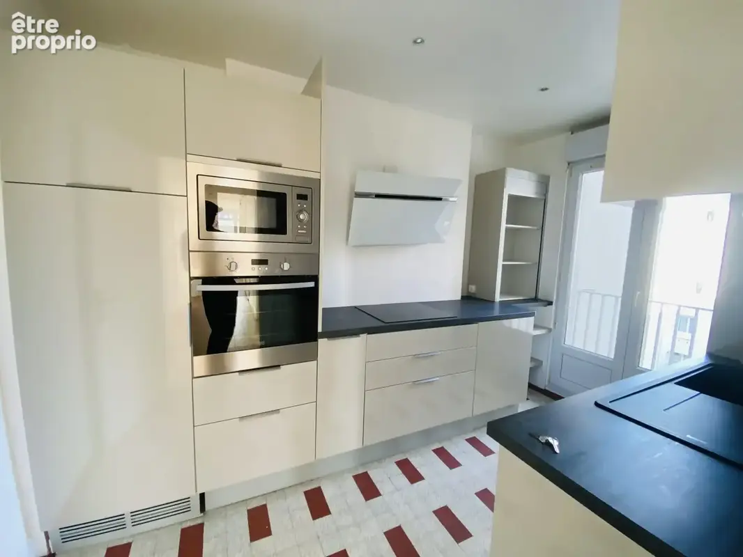 Appartement 82 m² à Brest  - photo 4
