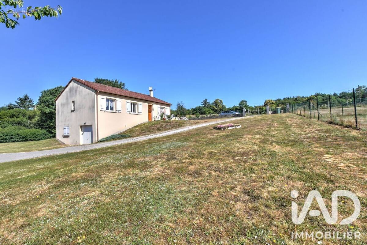 Photo 1 - Maison à SAINT-PRIEST-TAURION