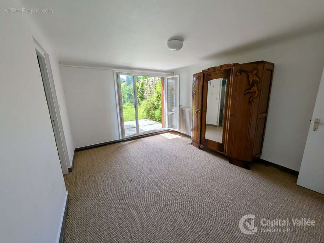 Maison 140m2 - 3 à 4 chambres - Commerces et RER à pieds - photo 11