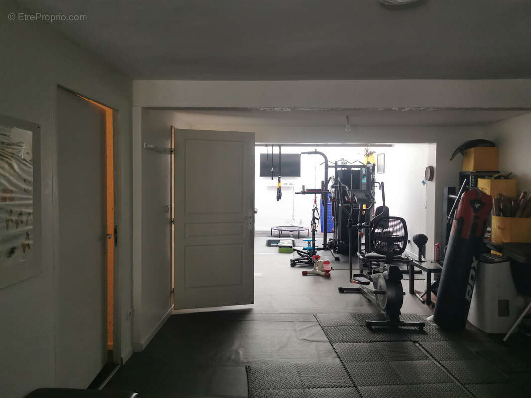 Commerce à DRAGUIGNAN