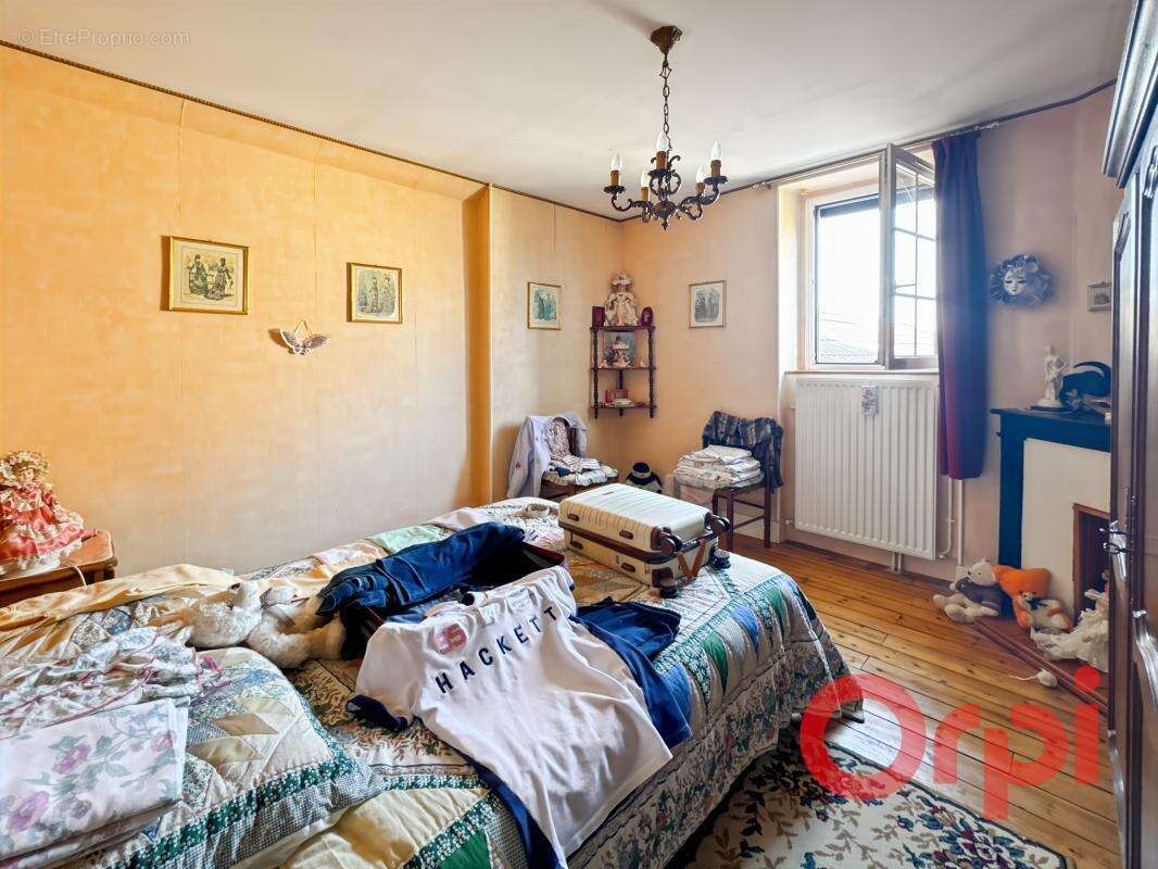 Maison à CHATEAUMEILLANT