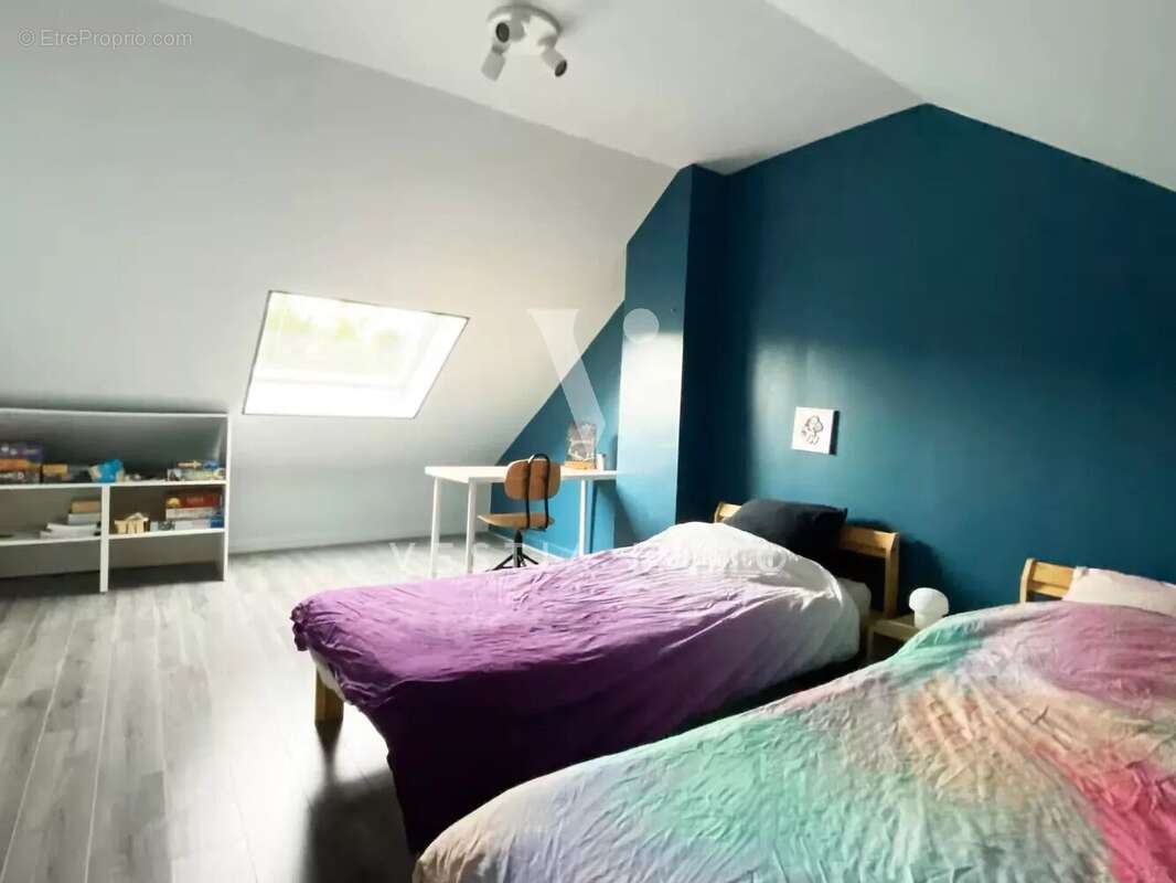 Maison familiale ou investisseurs/Coliving avec fort potentiel  – 157 m² au sol + 80 m² d’annexes – Jardin sans vis-à-vis - photo 14
