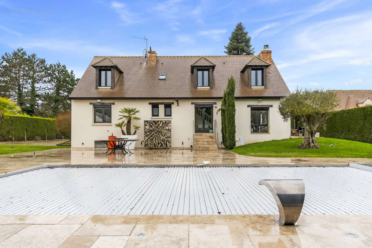 Maison à LES ALLUETS-LE-ROI